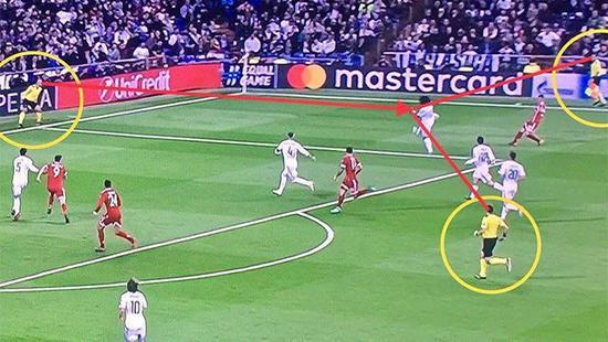  拜仁慕尼黑众星闪耀主场四球轻取下游球队稳居榜首