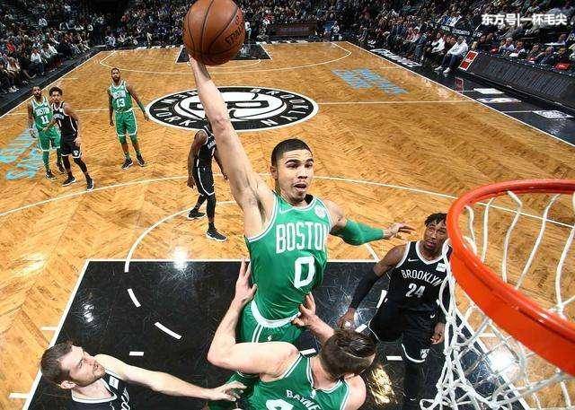  塔图姆关键抢断锁定胜局，凯尔特人双杀热火显霸气