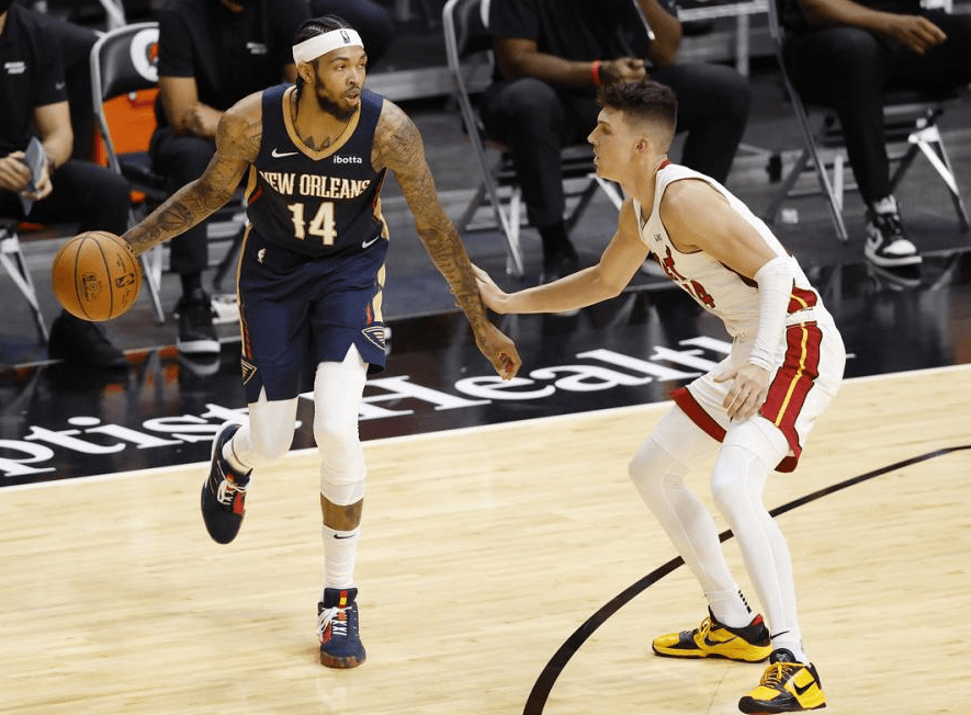  阿德巴约高效两双热火全员发力大胜火箭止颓势